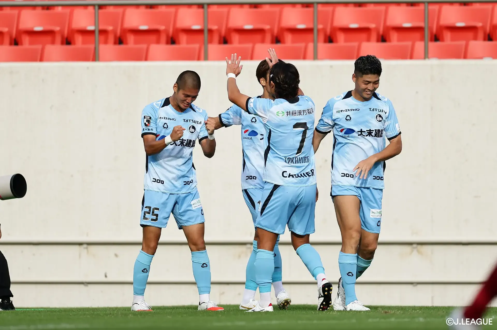 FC Osaka Beat Leaders Kagoshima to Move Provisionally Third; Asakawa Brace Fires Ryukyu Past Nara [Summary: MEIJI YASUDA J3 Matchweek 13]